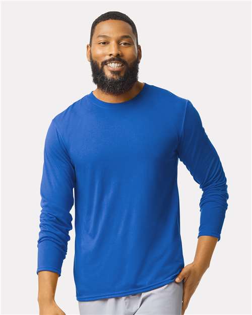 Gildan 42400 Unisex Performance Long Sleeve T-Shirt