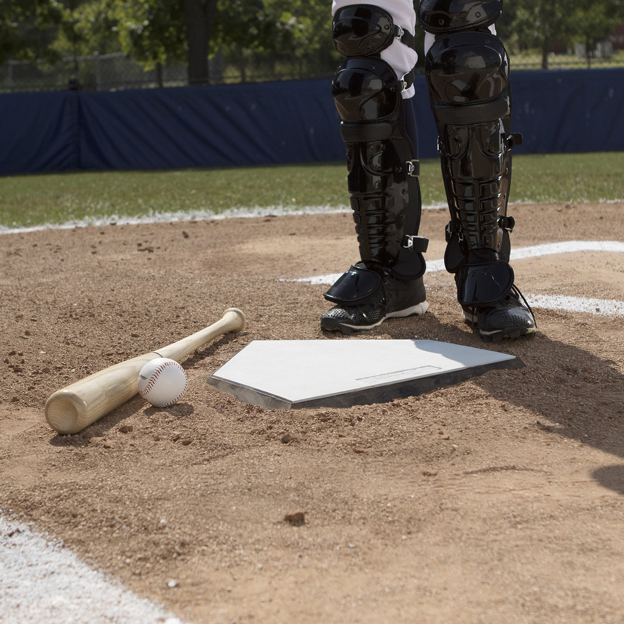 Champion Sports PRO BURY ALL HOME PLATE WITH WAFFLE BOTTOM