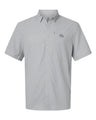 Under Armour 1383571 Men's Fish Pro Hybrid Woven Short Sleeve