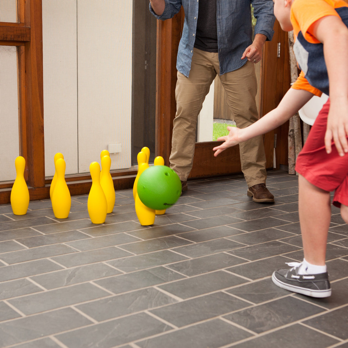 FOAM BOWLING PIN SET YELLOW
