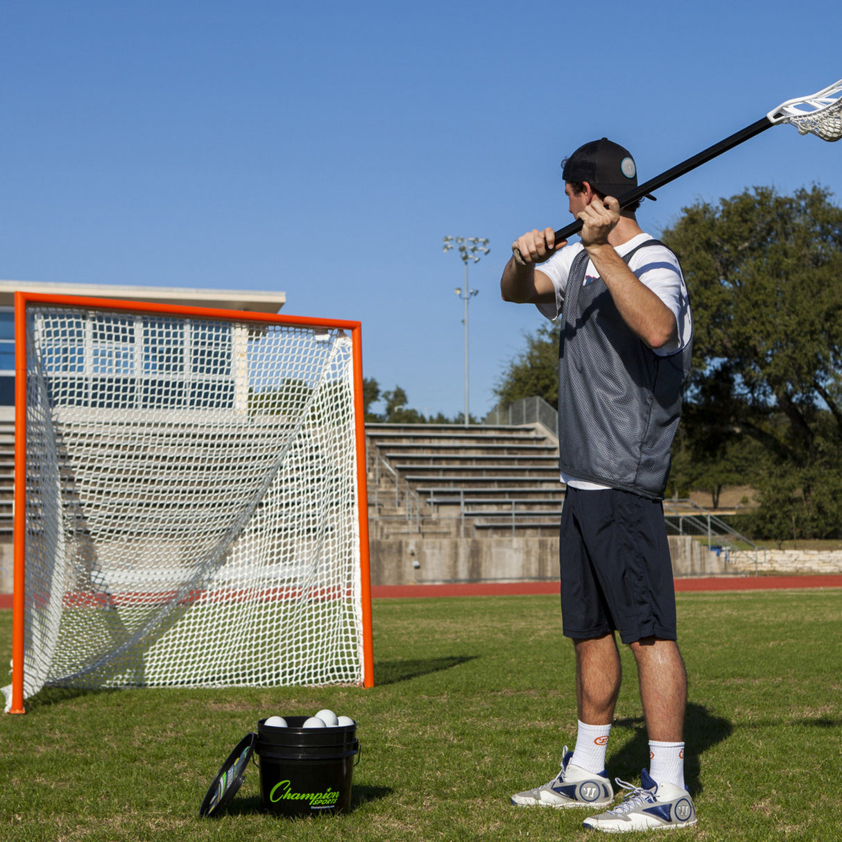 LACROSSE BALL BUCKET WHITE