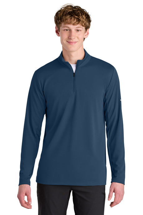 The North Face NF0A8ENR Ambition 1/4-Zip Performance Pullover