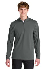 The North Face NF0A8ENR Ambition 1/4-Zip Performance Pullover