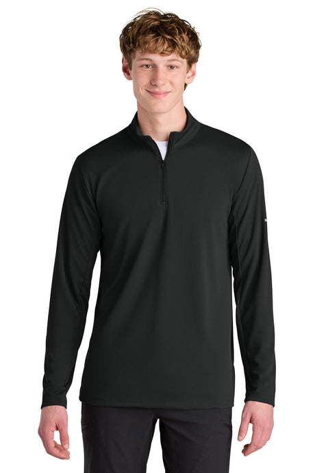 The North Face NF0A8ENR Ambition 1/4-Zip Performance Pullover